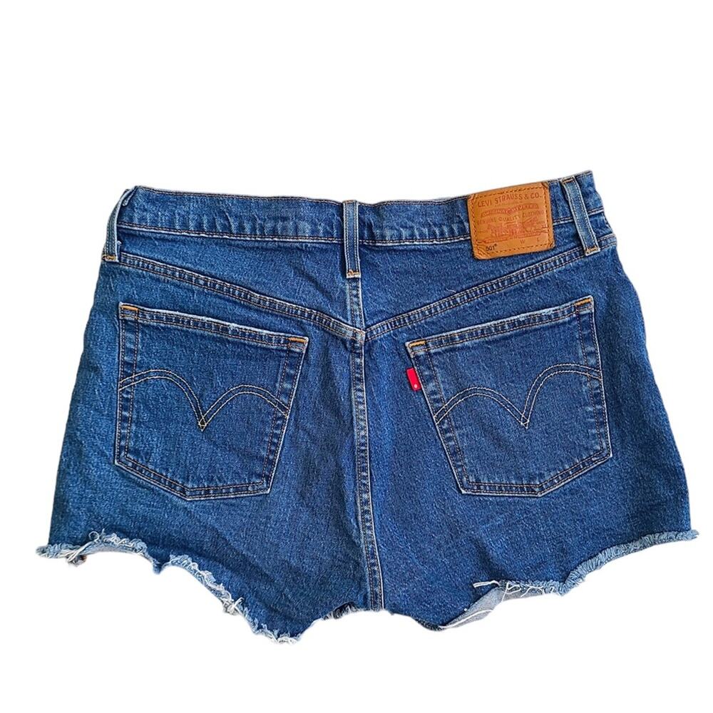 Levi’s 501 Button Fly High Waisted Jean Shorts 32